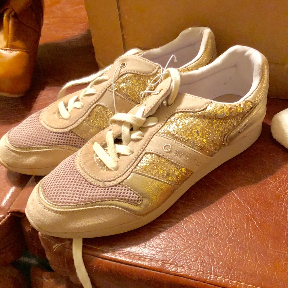 G by guess shoes